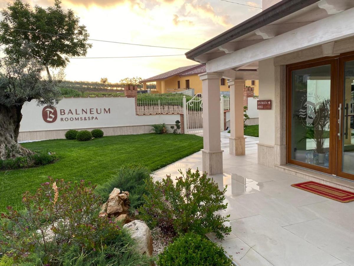 Balneum Rooms & Spa Mirabella Eclano Bagian luar foto