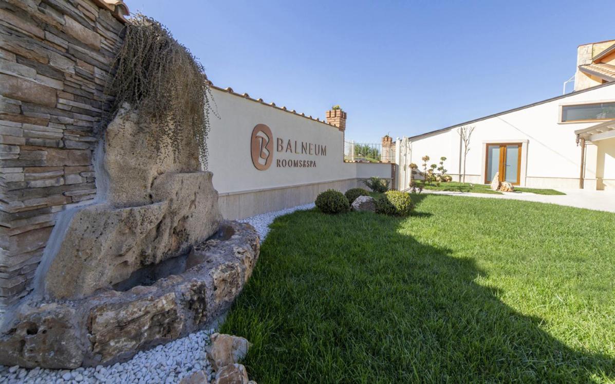 Balneum Rooms & Spa Mirabella Eclano Bagian luar foto
